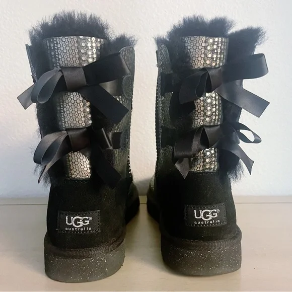 New Ugg Bailey Bow Holiday Boots - Picture 4 of 11